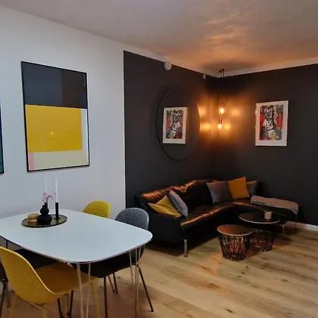 Modern, Fully Equipped Flat Appartement