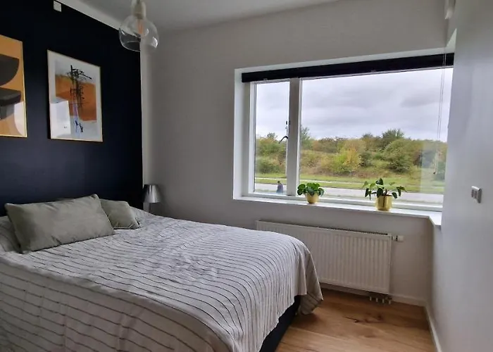 Modern, Fully Equipped Flat Apartment