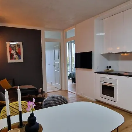 شقة Modern, Fully Equipped Flat كوبنهاجن