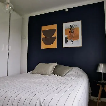 Modern, Fully Equipped Flat شقة *